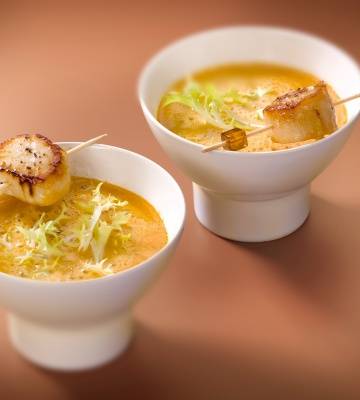 Rotes Curry-Schokoladensüppchen mit Caotina